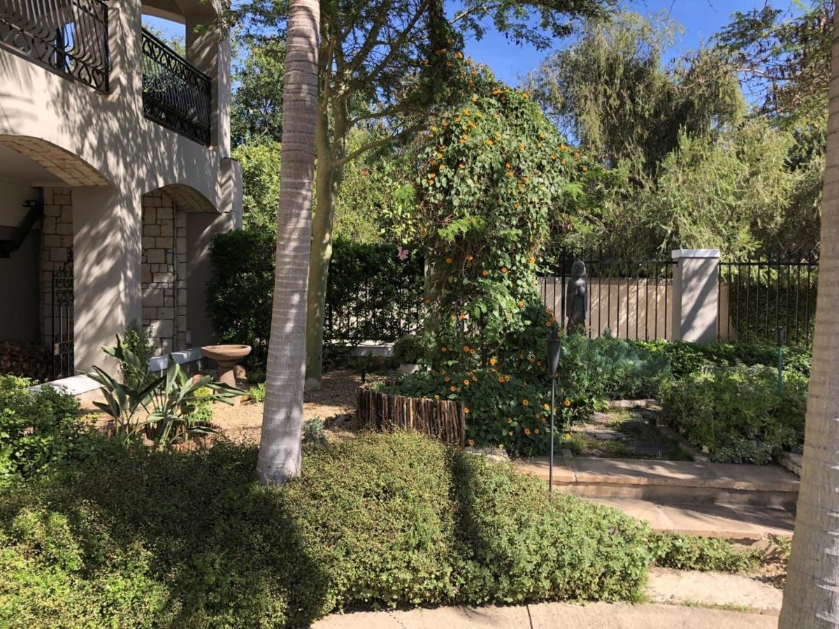 African Palm Cottage And Guesthouse Durbanville Exterior photo