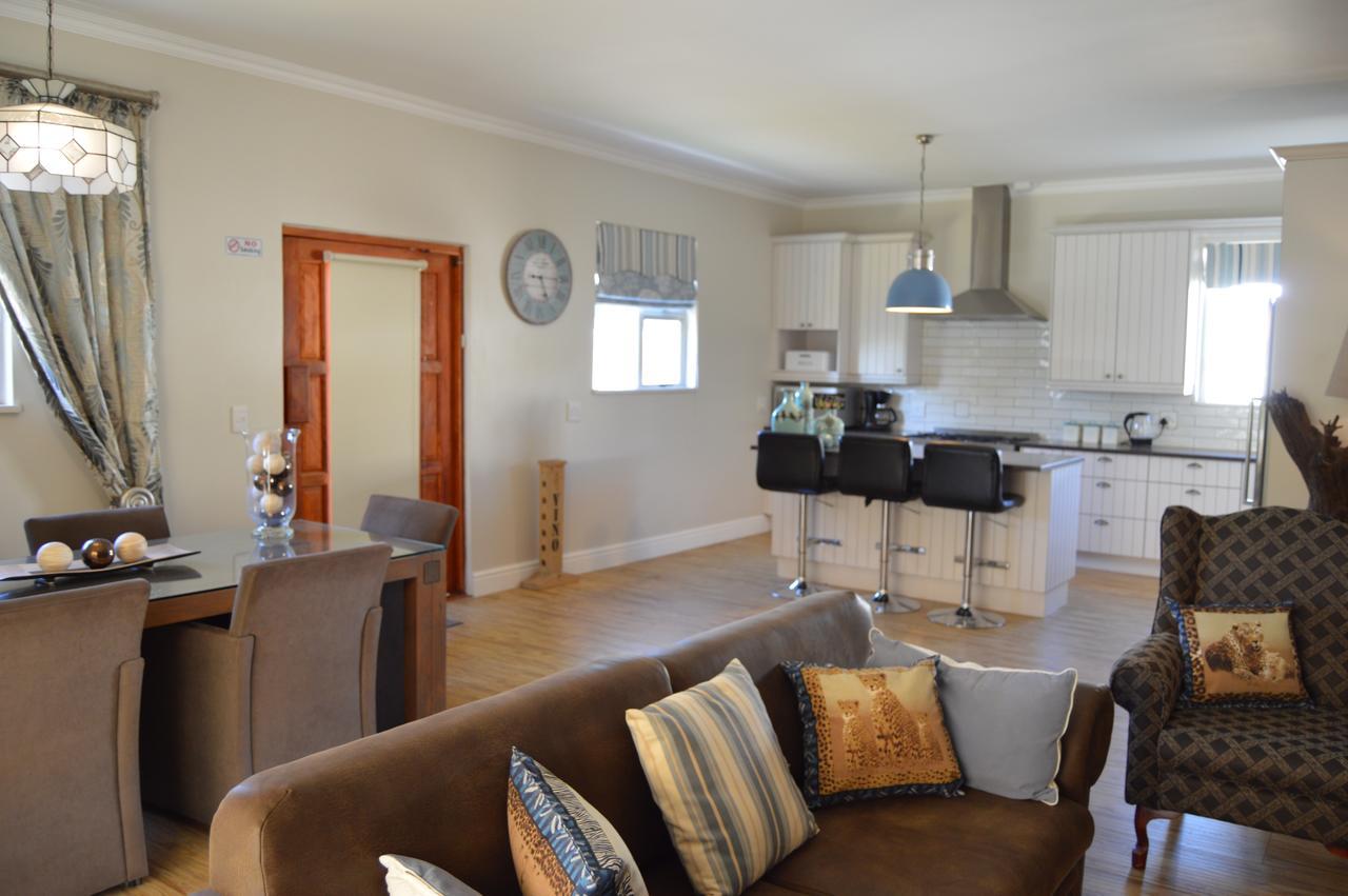 African Palm Cottage And Guesthouse Durbanville Exterior photo