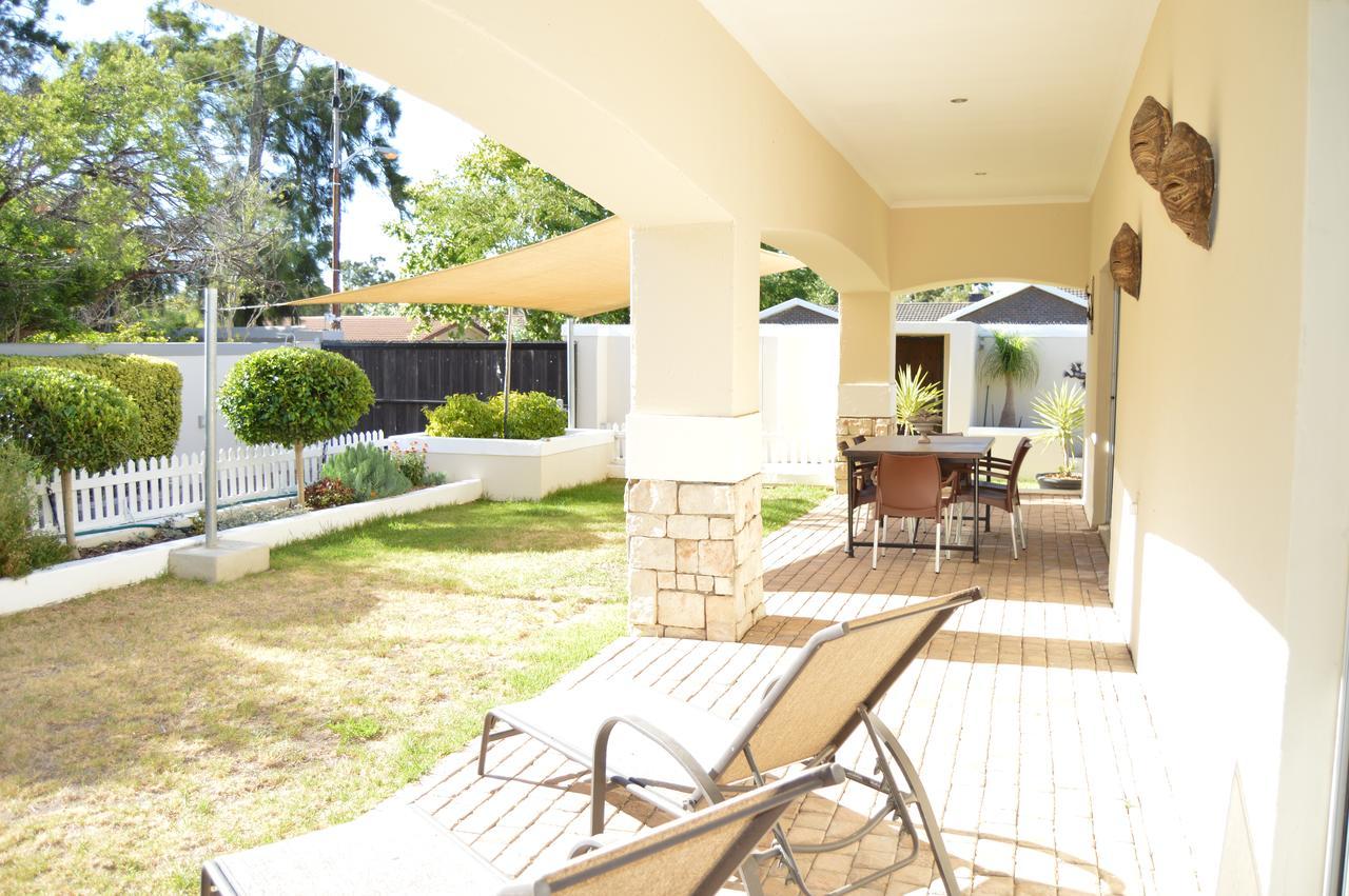 African Palm Cottage And Guesthouse Durbanville Exterior photo