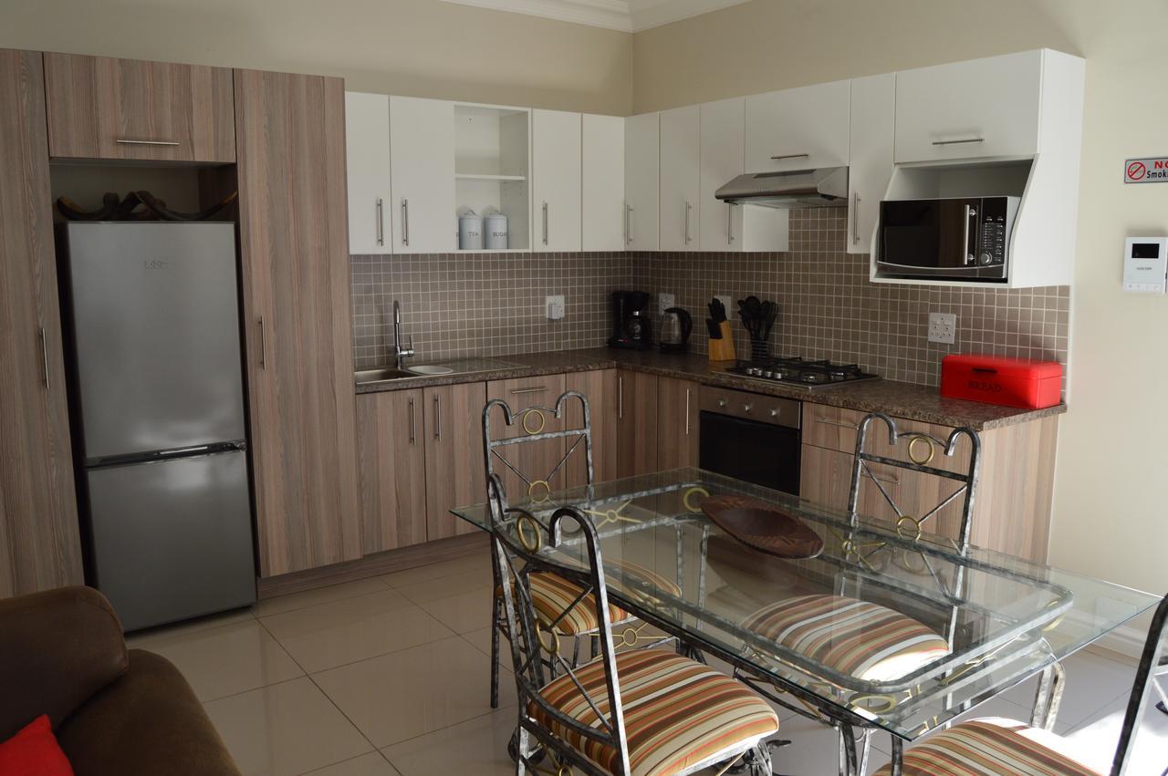 African Palm Cottage And Guesthouse Durbanville Exterior photo