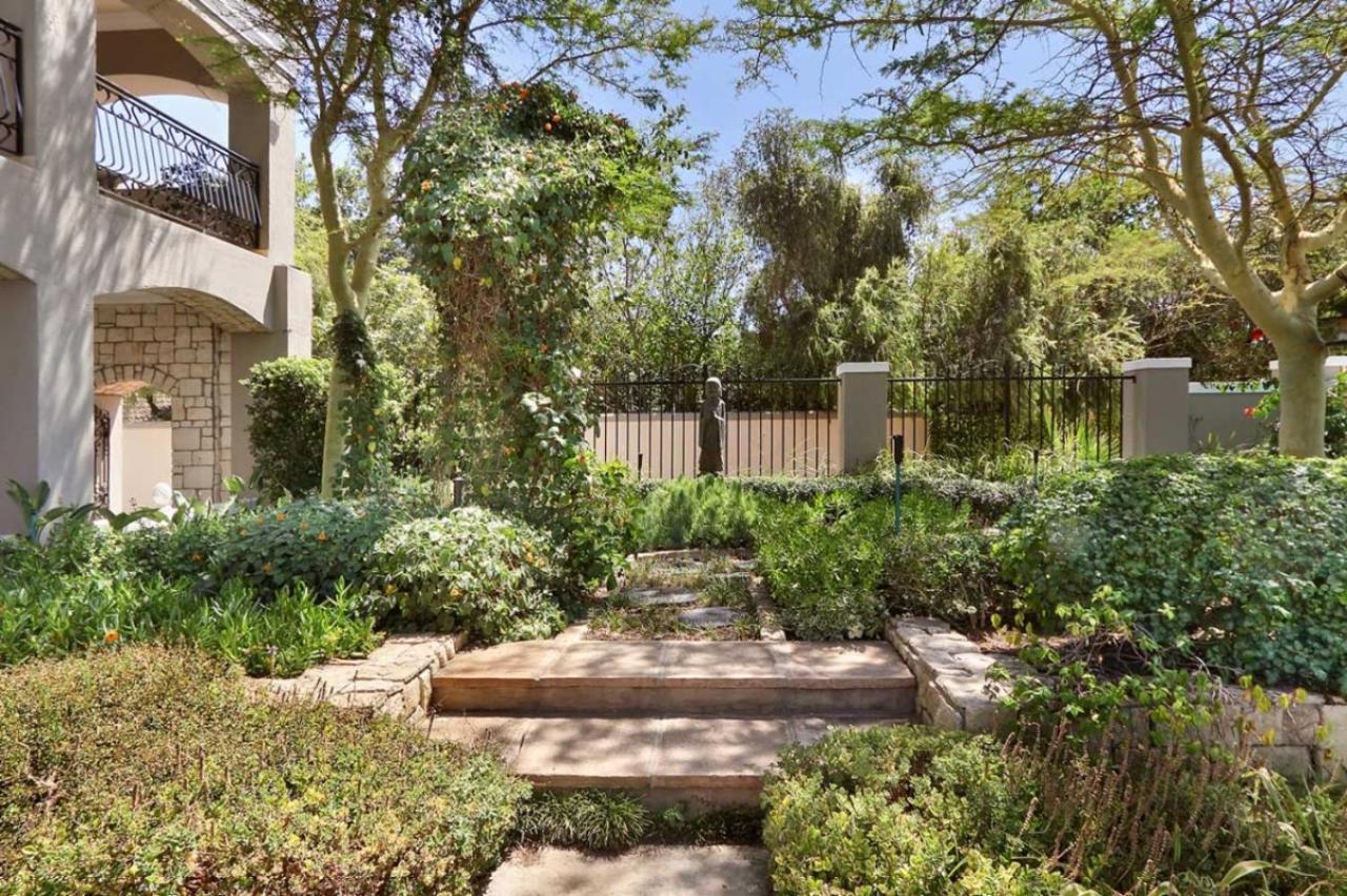 African Palm Cottage And Guesthouse Durbanville Exterior photo